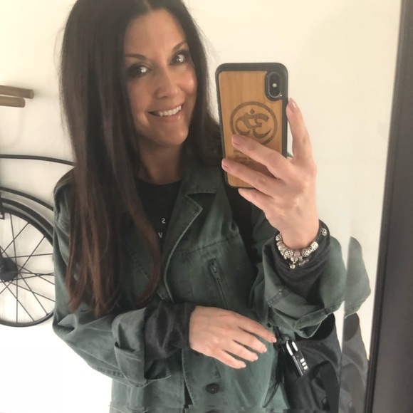 Meet your Posher, Chrissy - Picture 8 of 16